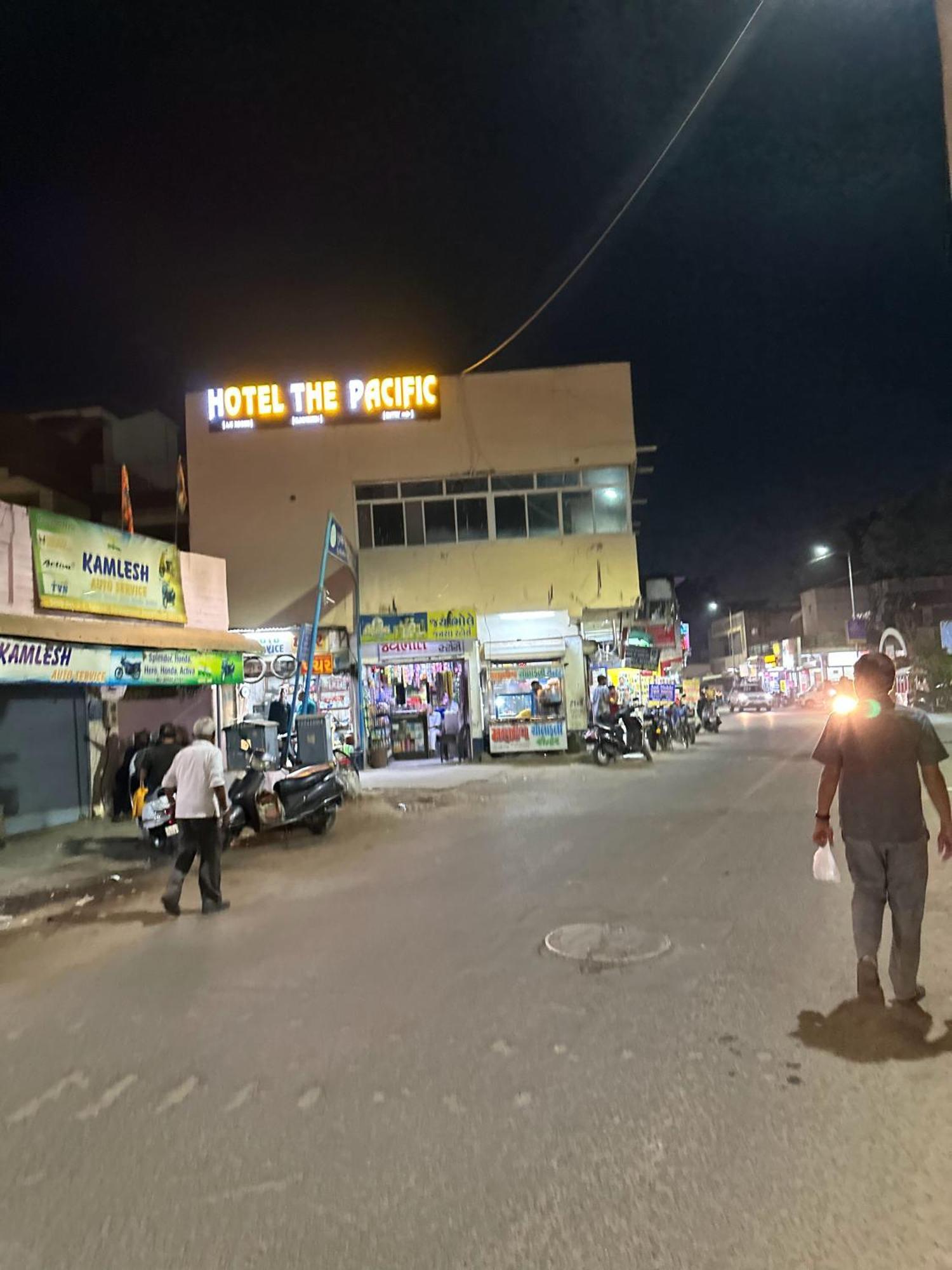 Hotel The Pacific Ahmedabad Airport Exterior photo