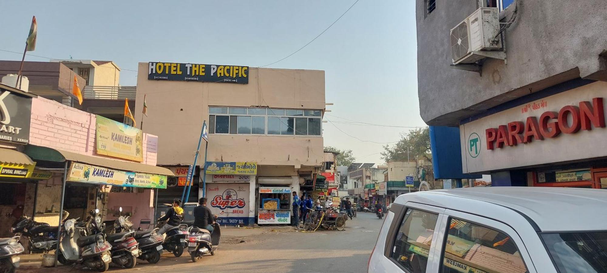 Hotel The Pacific Ahmedabad Airport Exterior photo